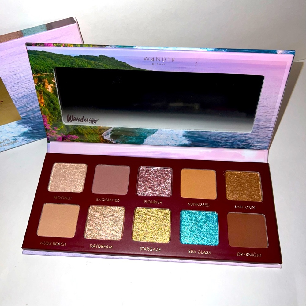 Wander - Wandresd Escape eyeshadow pallet